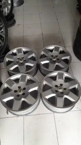 Velg Orginal Land rover R19 pcd 5*120 lebar 8 et53 made in Italia.4pcs