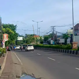LAHAN DI KAWASAN KOMERSIL & JALAN UTAMA DI BYPASS NGURAH RAI, BALI