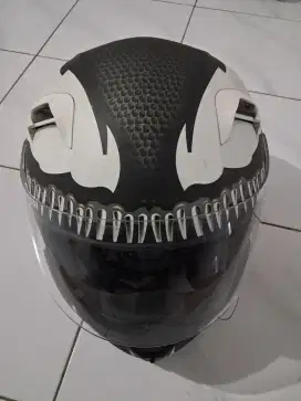 Helm KYT Full Face Venom Edition