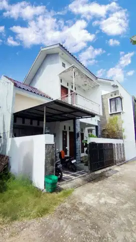 RUMAH BAGUS LUAS 2LT SEMI FURNISH DI JATEN