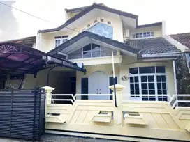 rumah cantik di taman cibaduyut kota bandung