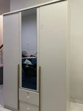 Lemari pira 3 pintu