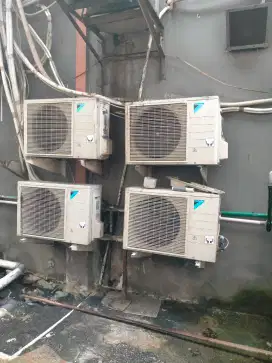 Service AC bongkar pasang AC tukang AC panggilan isi freon AC