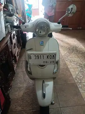 Piaggio Vespa Matic Lx 150 2vie 2012