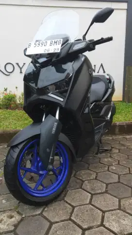 Yamaha Xmax Connected 2024 odo km rendah 900 perak