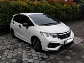 Honda Jazz GK5 1.5 RS MT (CKD)