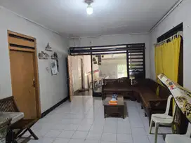 Rumah Hitung Tanah di Pinggir Jalan Kebagusan Raya, Jakarta Selatan