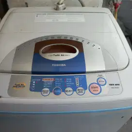 Di jual mesin cuci TOSHIBA 9kg