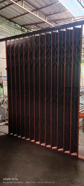 Pintu harmonika