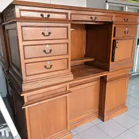 Meja kantor kayu jati