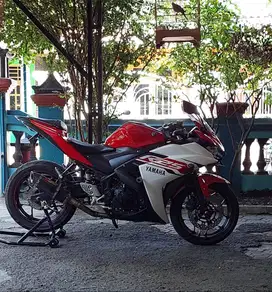 Yamaha R25 tahun 2015 non Abs