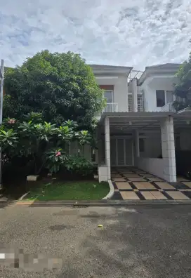 Rumah Murah Lebar 8 di Cluster Palm, Summarecon Bekasi, Bekasi Utara