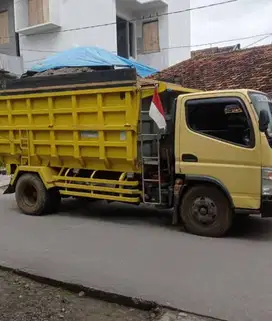 Mitsubishi canter 74HD dump