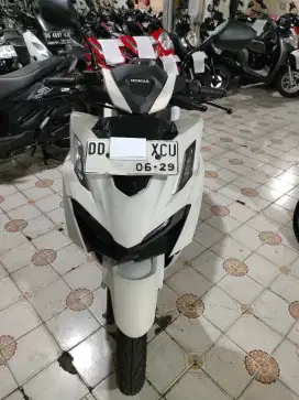 Honda vario 160 cc cbs 2024 putih