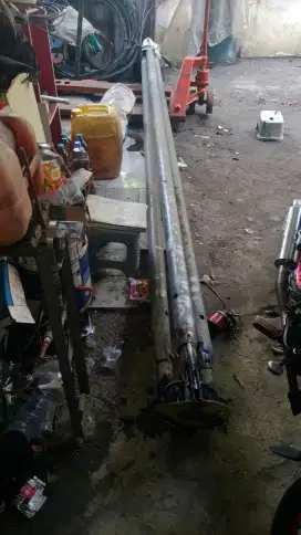 Alat katrol kaki tiga