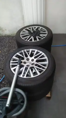 Dijual VELG+BAN R18 ex VELLFIRE