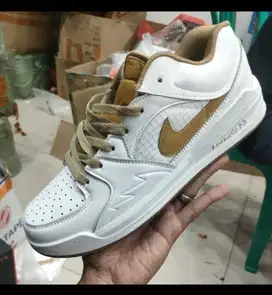 Nike formula putih lengkap