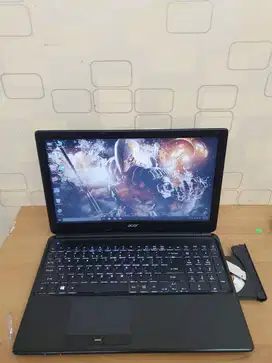 laptop acer core i3 4gb layar 15inc HDMI backlight D