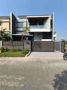 RUMAH SUPER MEWAH ISTIMEWA MODERN MODEL SPLIT LEVEL CITRALAND SOMERSET