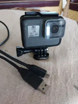 Kamera GoPro Hero 5 Black bekas garansi TAM