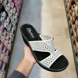 Sandal skechers