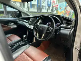 Toyota Innova Venturer 2022 mobil terawat