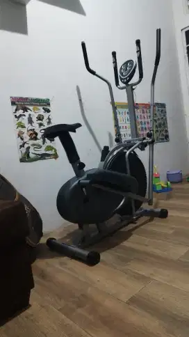 Sepedah elliptical merk Twen E6 E4n