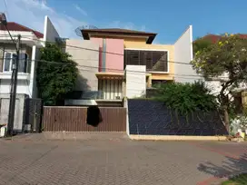 Dijual Rumah Mewah Araya 1 ️Parkir mobil bisa sampai 8 Mobil