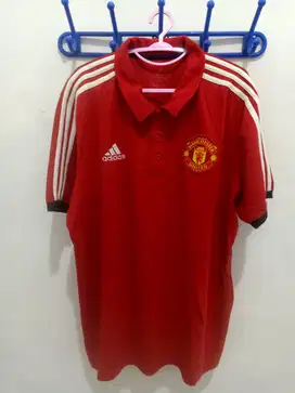 Jual T-shirt polo MU 100% original