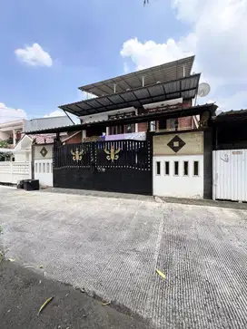 Tanah Dan Bangunan Komplek Billymoon Pondok Kelapa Jakarta