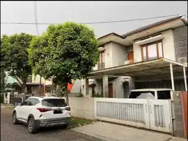 Dijual Rumah Lux Modern Di Kompleks Batununggal