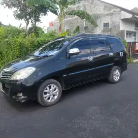 Kijang Innova G Luxury Captain Seat Bensin 2009