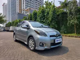 [OLX Mobbi] Toyota Yaris Silver 1.5 E Bensin-AT 2013 EGZ