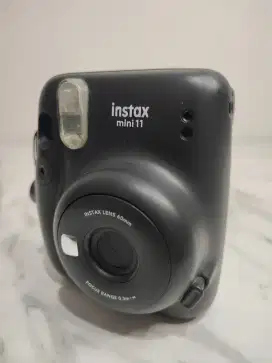 Fujifilm Instax Mini 11 Black Bekas Mulus - No Minus