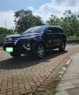 Di jual fortuner G matic 4x4 solar
