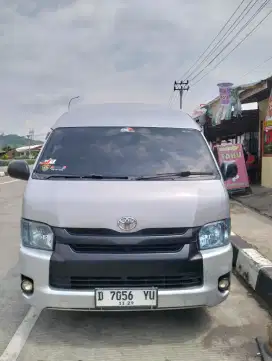 Sewa mobil hiace murah