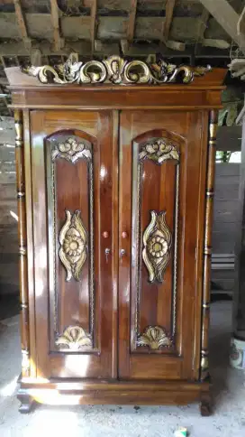 LEMARI JATI 2 PINTU