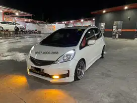 Honda jazz putih ge8 RS 2011 facelift mobil pribadi murmer