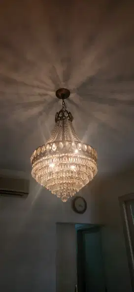 Dijual Lampu Chandelier Antik