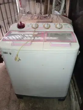 Mesin cuci bekas 2 tabung Mer Sanken kap 11 kg kea Normal