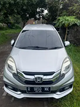 Dijual Mobilio RS 2014 Silver