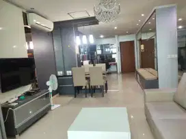 Jual Sahid Sudirman Residence 3BR/112 Harga 2.5 M / Nego