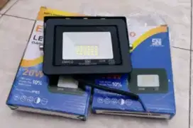 Lampu Sorot 20 Watt Waterproof