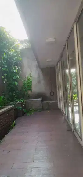 Rumah besar cluster excl bintaro jaya