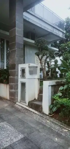 Rumah hoek luas tanah besar di cluster bintaro jaya