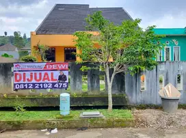 Rumah asri Graha Puspa Lembang, SHM, minimalis