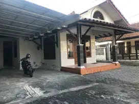 Di sewakan rumah deket pasar colombo Jakal km 7