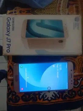 Dijual hp Samsung j7 pro lengkap