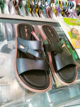 Sandal slop wanita New Era LB 12065 B