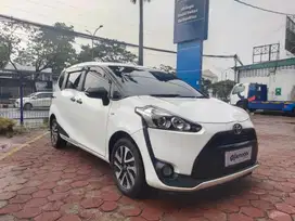 [OLXmobbi] Toyota Sienta 1.5 E Bensin-MT 2017 Putih